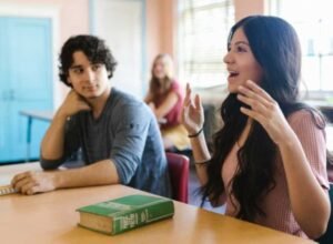 ayudas para estudiantes universitarios de bajos recursos
