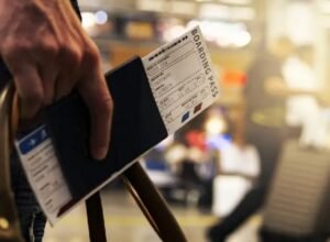 puedo regresar a mi país sin pasaporte